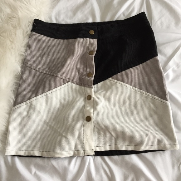 She and Sky Dresses & Skirts - NWOT Black Button Down Skirt